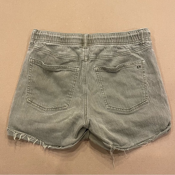 American Eagle Women’s Elastic Waist Drawstring Denim Shorts Army Green Size 4 - Picture 5 of 11
